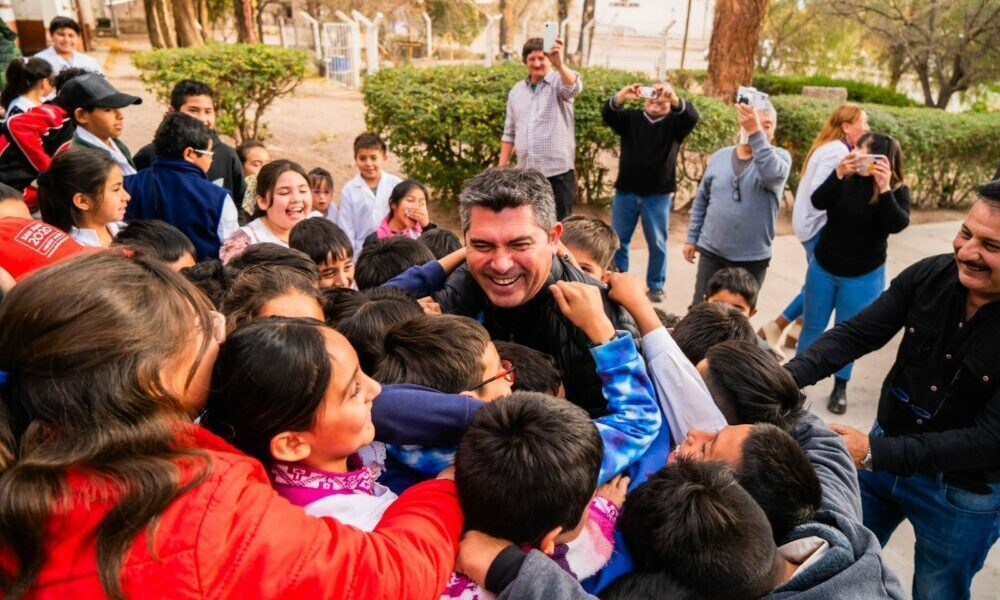 Marcelo Orrego en Calingasta: “El boleto educativo gratuito va a ser una realidad”. Marcelo Orrego en Calingasta: “El boleto educativo gratuito va a ser una realidad”.
