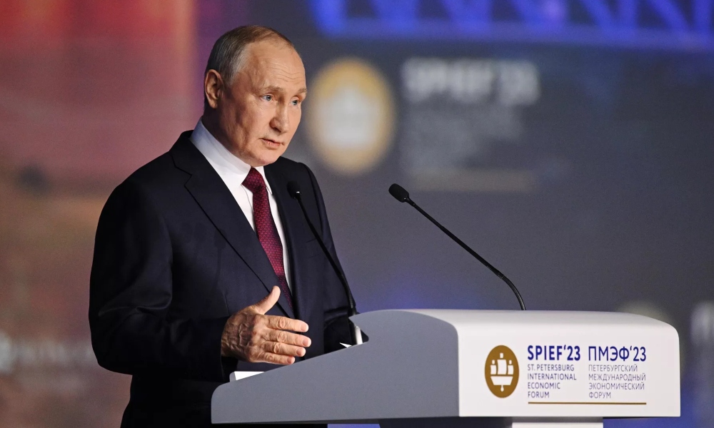 Putin: “EEUU no pudo socavar la economía rusa y no lo hará, un nuevo mundo multipolar es inevitable”. Putin: “EEUU no pudo socavar la economía rusa y no lo hará, un nuevo mundo multipolar es inevitable”.