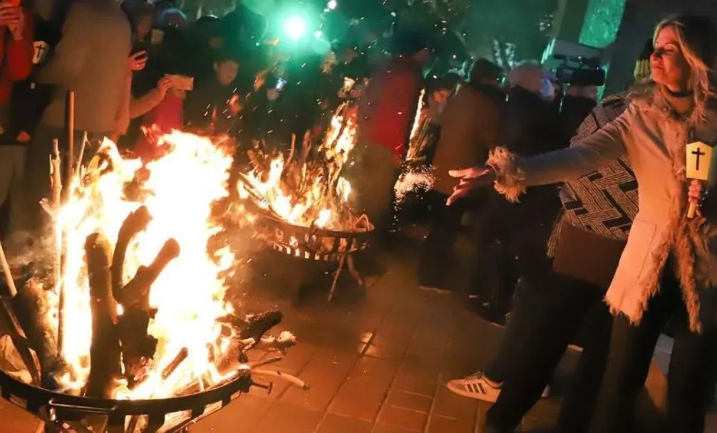 La tradicional celebración en honor a San Juan Bautista se realizará con fogoneros. La tradicional celebración en honor a San Juan Bautista se realizará con fogoneros.