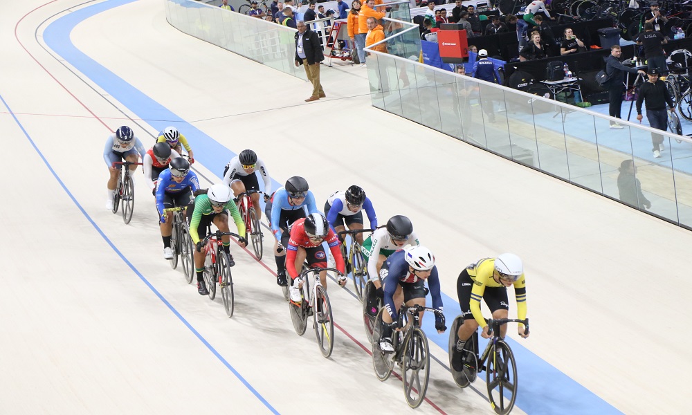 Panamericano de Pista: Canadá rompió récord y manda en el medallero. Panamericano de Pista: Canadá rompió récord y manda en el medallero.