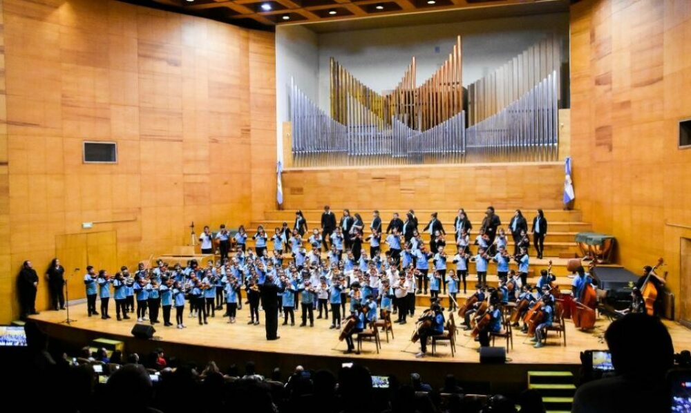 Niños y jóvenes de la Orquesta Escuela brillarán en el Auditorio Juan Victoria. Niños y jóvenes de la Orquesta Escuela brillarán en el Auditorio Juan Victoria.