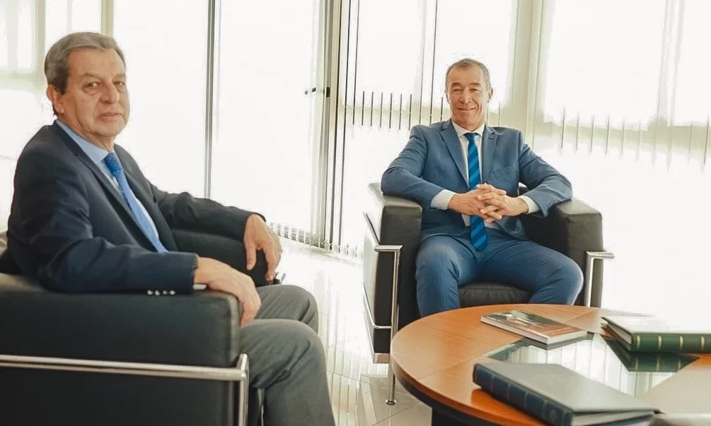 Fabián Martín se reunió con Roberto Gattoni para realizar “una transición ordenada”. Fabián Martín se reunió con Roberto Gattoni para realizar “una transición ordenada”.