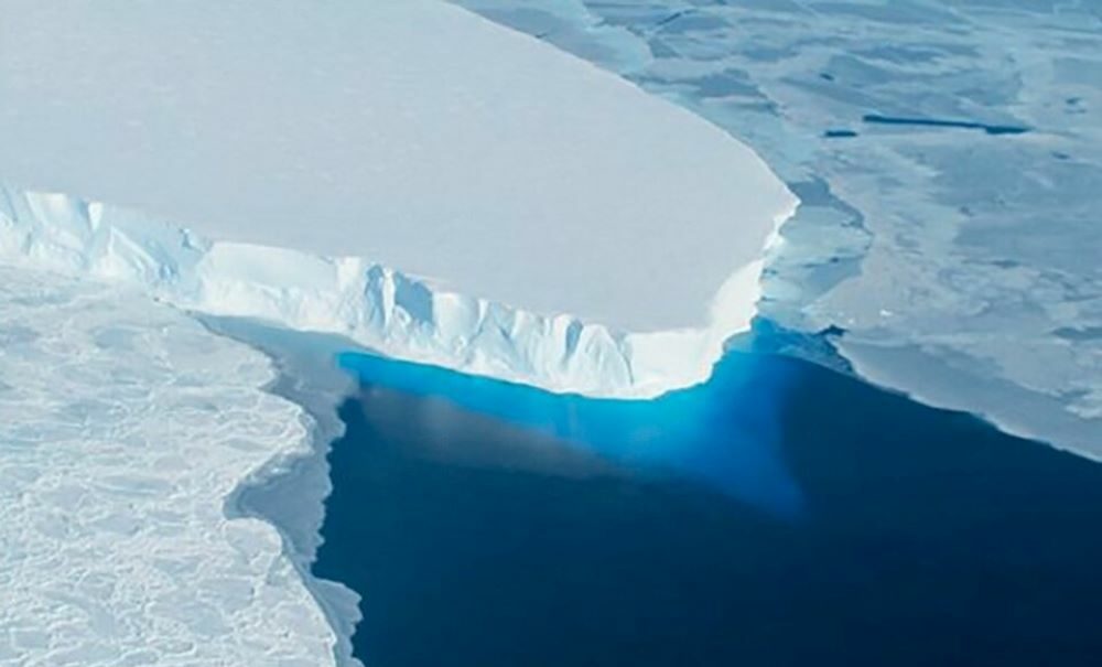 En la Antartida desapareció un bloque de hielo del tamaño de la Argentina. En la Antartida desapareció un bloque de hielo del tamaño de la Argentina.