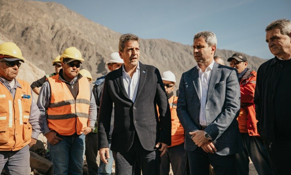 Sergio Massa recorrió la obra hidroeléctrica “El Tambolar” junto al gobernador Uñac. Sergio Massa recorrió la obra hidroeléctrica “El Tambolar” junto al gobernador Uñac.