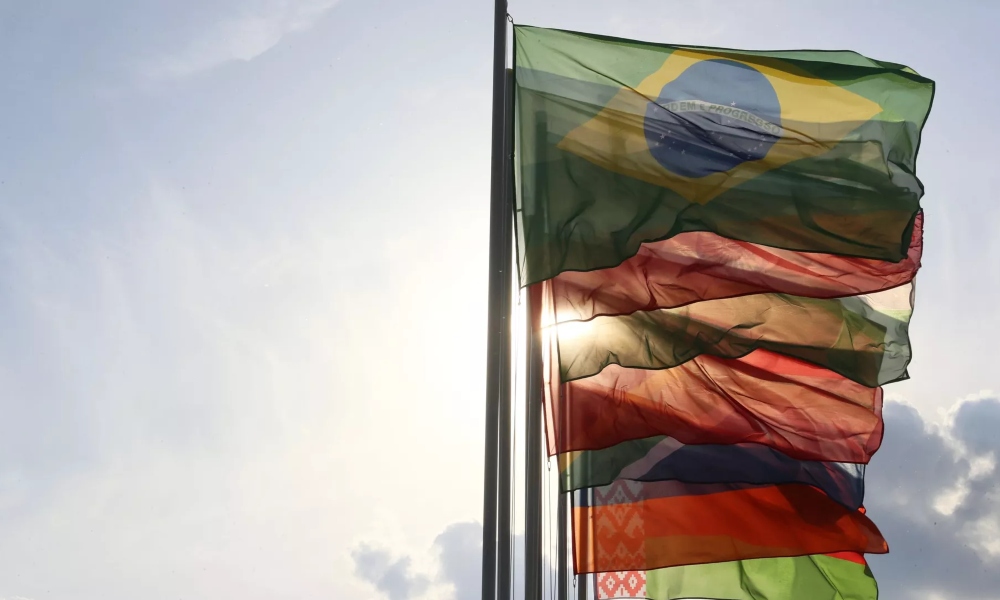 BRICS: Esperanza renovada de África para el desarrollo y la prosperidad. BRICS: Esperanza renovada de África para el desarrollo y la prosperidad.