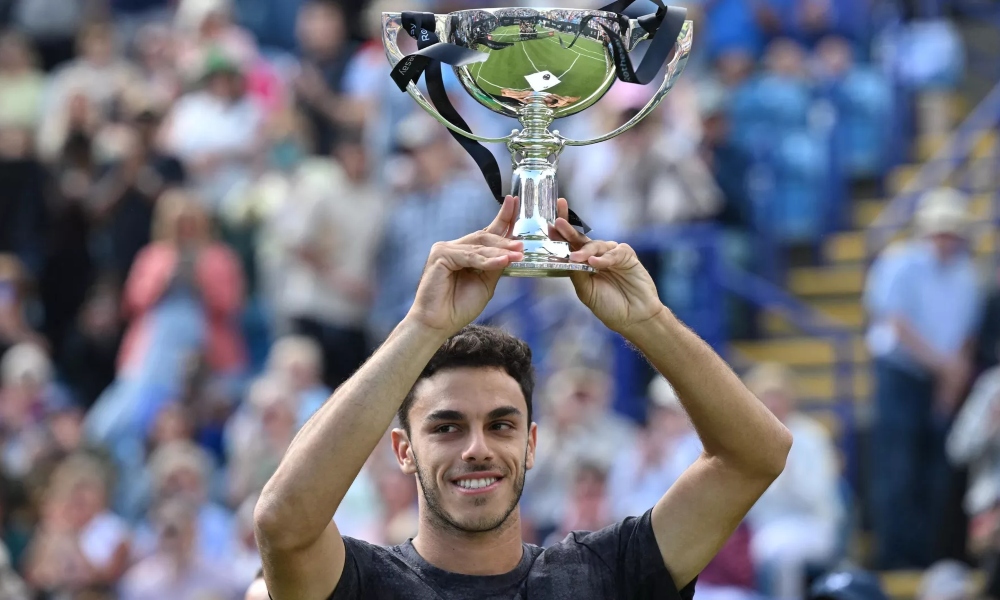 El argentino Cerúndolo ganó el torneo de tenis de Eastbourne. El argentino Cerúndolo ganó el torneo de tenis de Eastbourne.