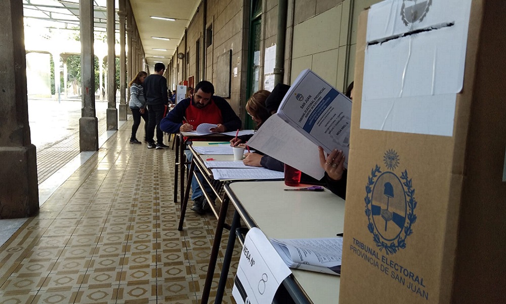 PASO 2023: hubo más de un millón de votos en blanco y los candidatos afinan su estrategia para revertir la tendencia. PASO 2023: hubo más de un millón de votos en blanco y los candidatos afinan su estrategia para revertir la tendencia.