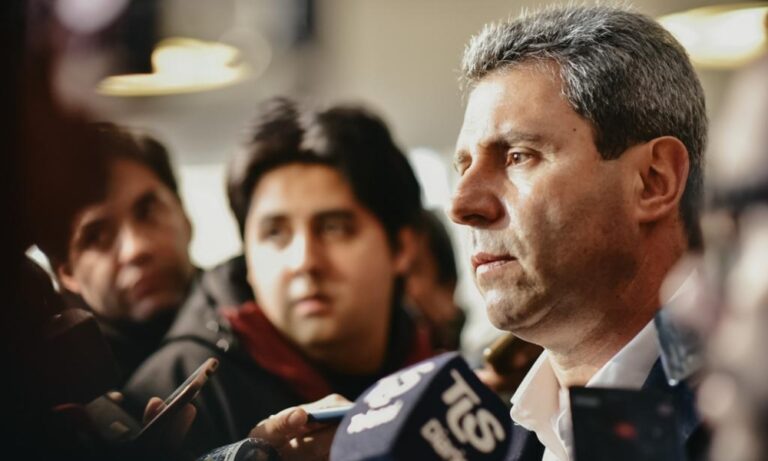 La subgrupación “Vamos San Juan” adhiere a la suspensión de actos de cierre de campaña. La subgrupación “Vamos San Juan” adhiere a la suspensión de actos de cierre de campaña.