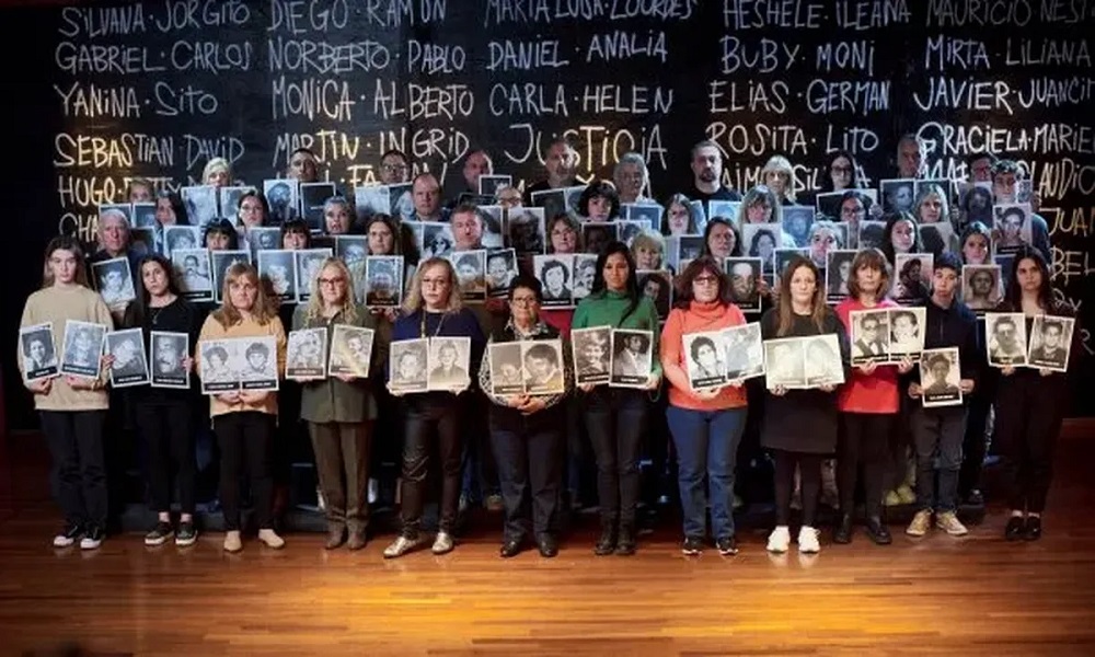 Video: los familiares de las víctimas del atentado a la AMIA reclaman justicia. Video: los familiares de las víctimas del atentado a la AMIA reclaman justicia.