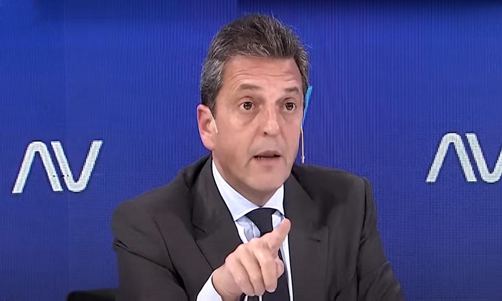 Massa anunció medidas para compensar los efectos de la devaluación: “Va a haber una suma fija para los trabajadores”. Massa anunció medidas para compensar los efectos de la devaluación: “Va a haber una suma fija para los trabajadores”.