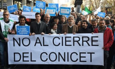 La comunidad científica se movilizó para repudiar la promesa de campaña de cerrar el Conicet.