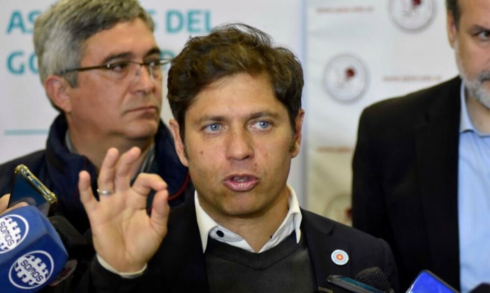 Kicillof calificó de “absurdo jurídico” al fallo por YPF y apuntó contra Bullrich y Milei. Kicillof calificó de “absurdo jurídico” al fallo por YPF y apuntó contra Bullrich y Milei.