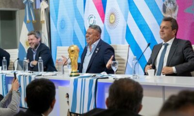 Mundial 2030: Sergio Massa y el “Chiqui” Tapia anunciaron los partidos inaugurales en Argentina, Uruguay y Paraguay.