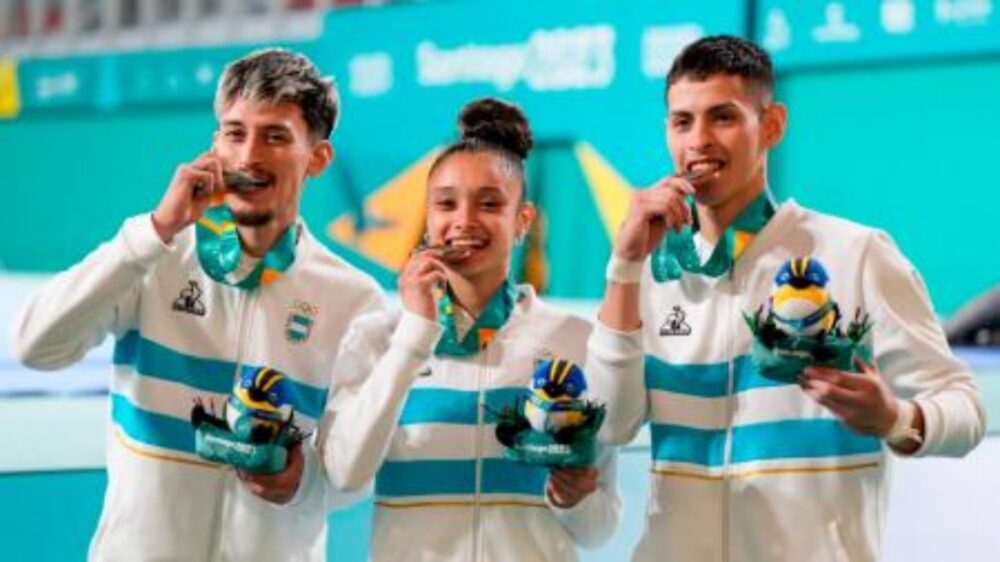 Dos medallas de plata y tres de bronce para Argentina en los Panamericanos. Dos medallas de plata y tres de bronce para Argentina en los Panamericanos.