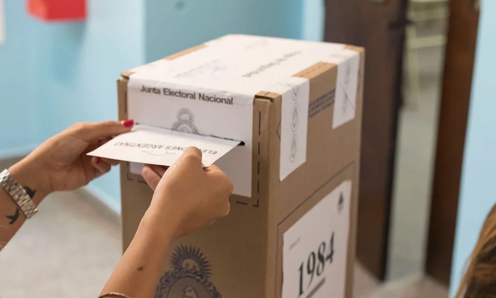 La Justicia Electoral solicitó trasladar el feriado del 20 de noviembre para evitar ausentismo en las elecciones. La Justicia Electoral solicitó trasladar el feriado del 20 de noviembre para evitar ausentismo en las elecciones.