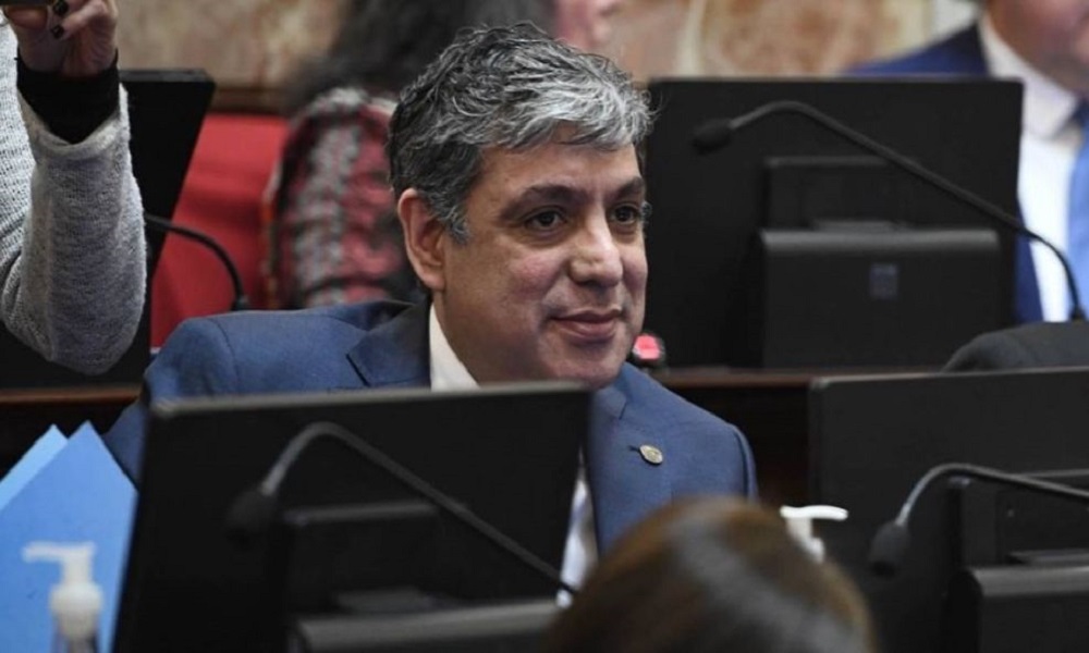 La carta que dejó el senador que murió en Tierra del Fuego: “Encontré a mi amigo y a mi esposa en la cama”. La carta que dejó el senador que murió en Tierra del Fuego: “Encontré a mi amigo y a mi esposa en la cama”.
