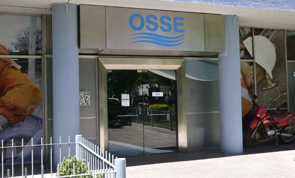 Obras Sanitarias denunció el ingreso a planta de numerosos empleados “totalmente nuevos”. Obras Sanitarias denunció el ingreso a planta de numerosos empleados “totalmente nuevos”.