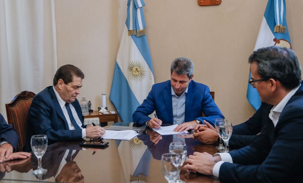 Uñac y autoridades judiciales dieron luz verde al funcionamiento de un centro de resguardo de menores en conflicto con la ley Uñac y autoridades judiciales dieron luz verde al funcionamiento de un centro de resguardo de menores en conflicto con la ley