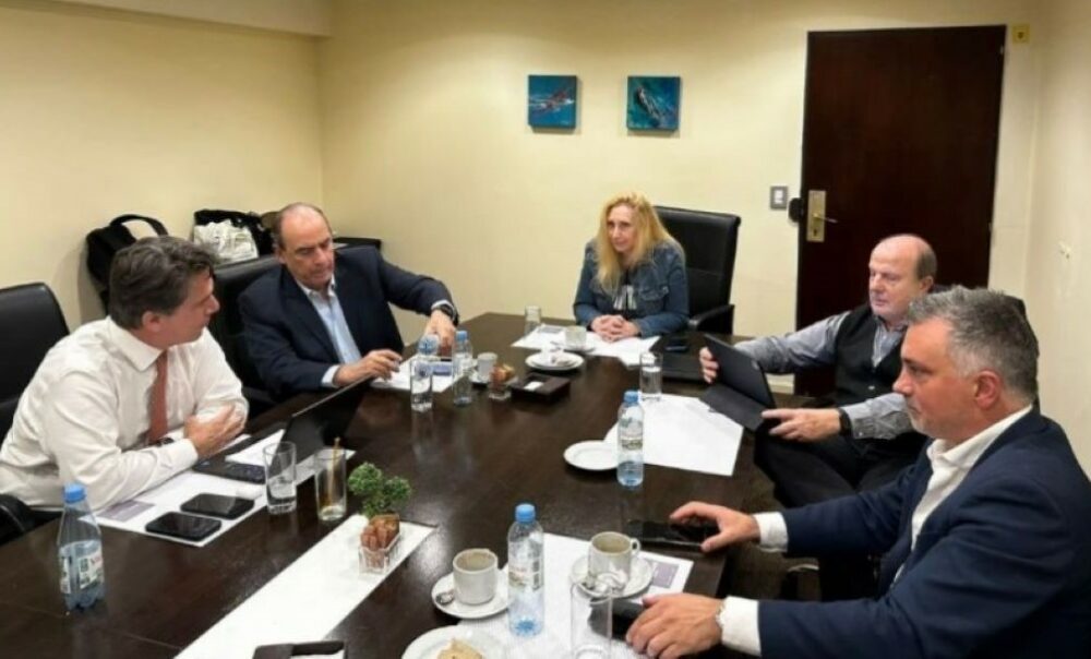 Milei encabezó una reunión con parte de su Gabinete y recibió a Espert en el Libertador Milei encabezó una reunión con parte de su Gabinete y recibió a Espert en el Libertador