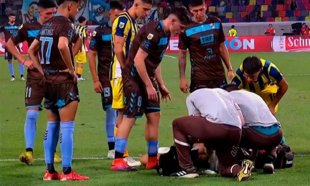 Mateo Pellegrino deberá ser operado tras el duro golpe que sufrió frente a Central Mateo Pellegrino deberá ser operado tras el duro golpe que sufrió frente a Central