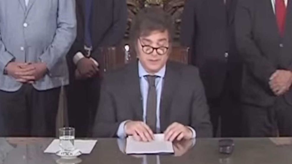 Las 30 medidas que presentó Milei, que afecta a San Juan en vitivinicultura y minería. Las 30 medidas que presentó Milei, que afecta a San Juan en vitivinicultura y minería.