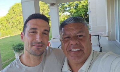 Scaloni le confirmó a Tapia que será el técnico de la Selección en la Copa América