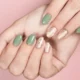 Furor del verano o un lujo: uñas.
