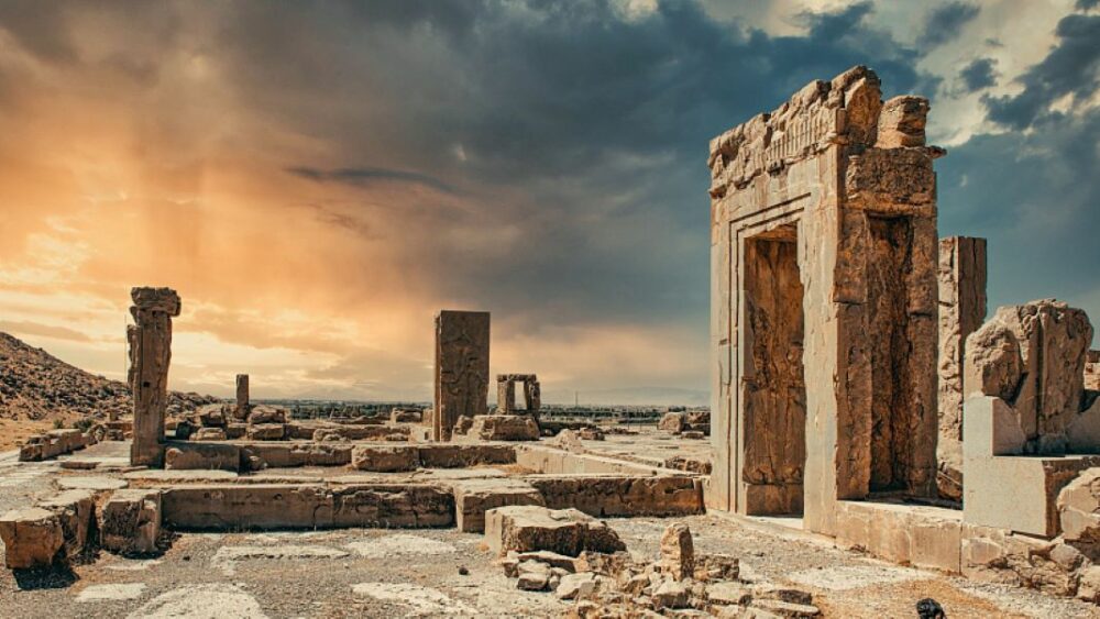 La ciudad histórica de Irán comienza los preparativos para la festividad de Nowruz La ciudad histórica de Irán comienza los preparativos para la festividad de Nowruz