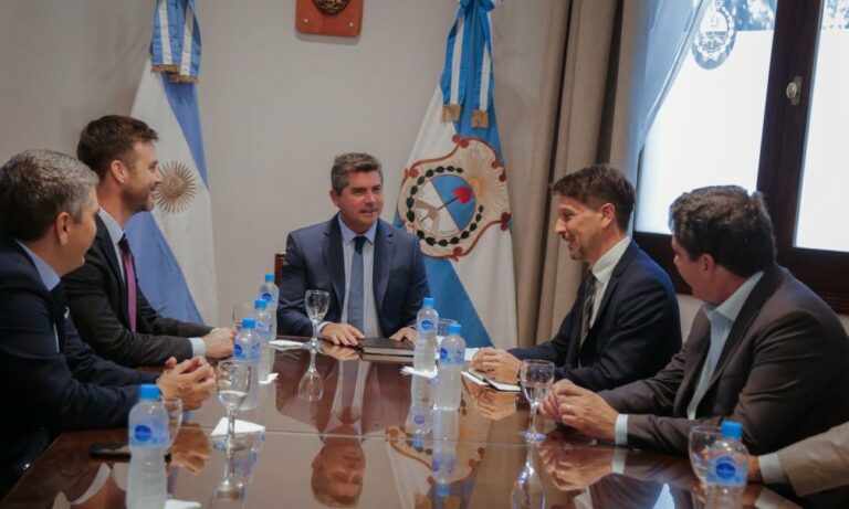 Marcelo Orrego se reunión con directivos del proyecto minero Chita Marcelo Orrego se reunión con directivos del proyecto minero Chita