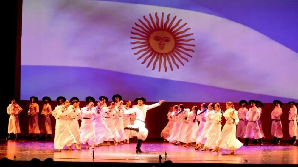 Gala Patria: furor por “Mujeres Argentinas” Gala Patria: furor por “Mujeres Argentinas”