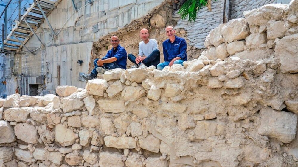 Confirman el relato bíblico sobre un tramo de las murallas de la antigua Jerusalén Confirman el relato bíblico sobre un tramo de las murallas de la antigua Jerusalén