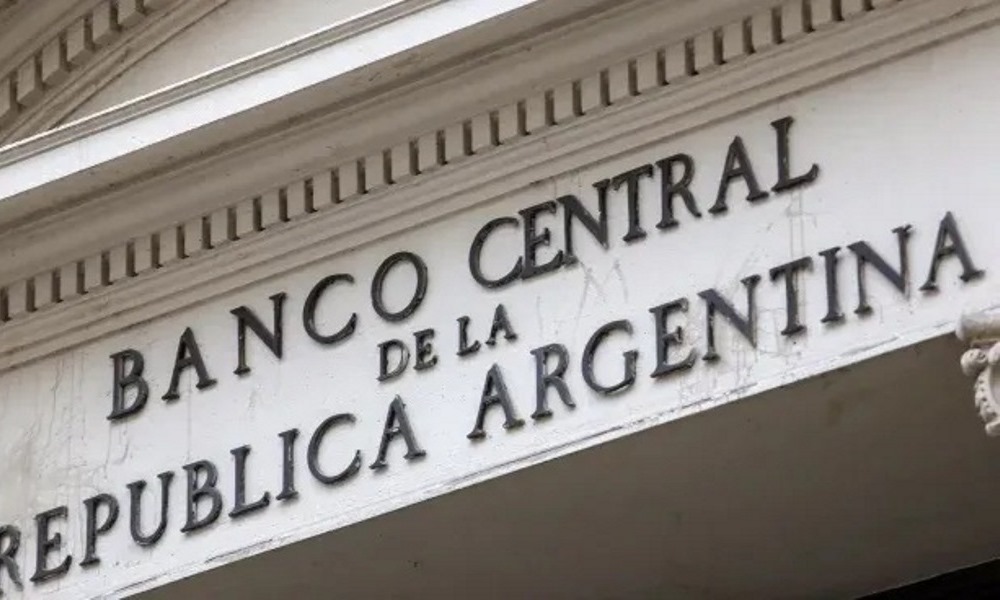 El BCRA incorpora a las tarjetas prepagas al régimen interoperable de pagos con QR. El BCRA incorpora a las tarjetas prepagas al régimen interoperable de pagos con QR.