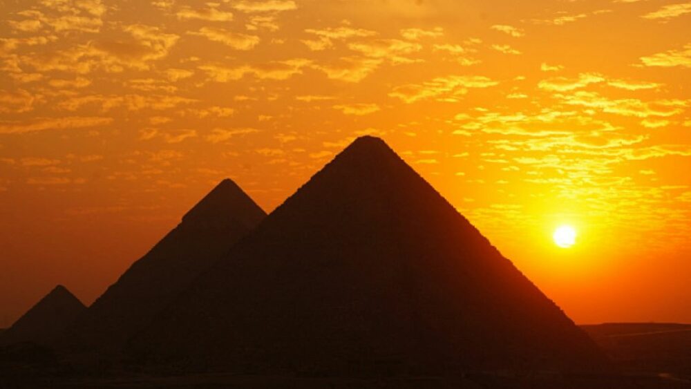 El Primer Ministro de Egipto evaluó la disposición para abrir el museo arqueológico en Giza El Primer Ministro de Egipto evaluó la disposición para abrir el museo arqueológico en Giza