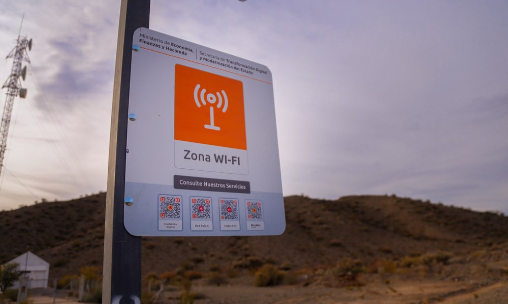 Ahora la ruta que une la ciudad de San Juan y Jáchal tiene puntos con Wi-Fi. Ahora la ruta que une la ciudad de San Juan y Jáchal tiene puntos con Wi-Fi.
