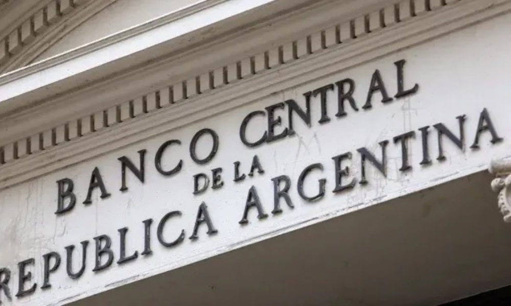 Cepo: BCRA regula emisiones de títulos y pagarés en moneda extranjera. Cepo: BCRA regula emisiones de títulos y pagarés en moneda extranjera.
