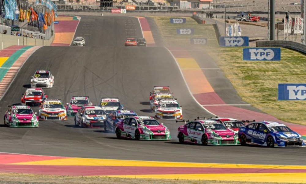 El TC2000 se presenta en el Circuito San Juan Villicum. El TC2000 se presenta en el Circuito San Juan Villicum.