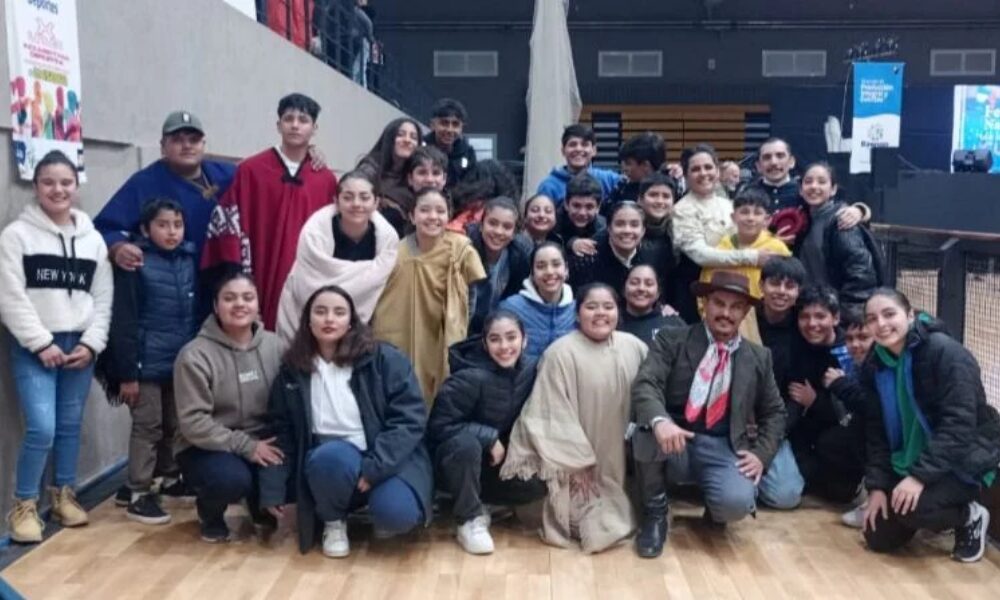 Vallistos recibieron un reconocimiento en el Festival Nacional de la Cueca. Vallistos recibieron un reconocimiento en el Festival Nacional de la Cueca.