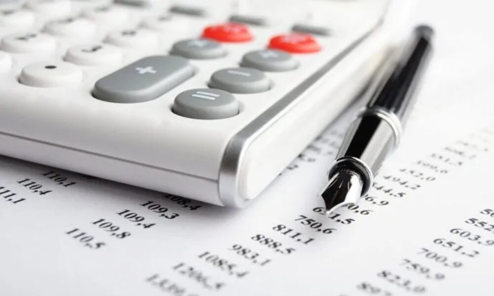 Monotributo: AFIP dio a conocer las nuevas categorías vigentes desde agosto. Monotributo: AFIP dio a conocer las nuevas categorías vigentes desde agosto.