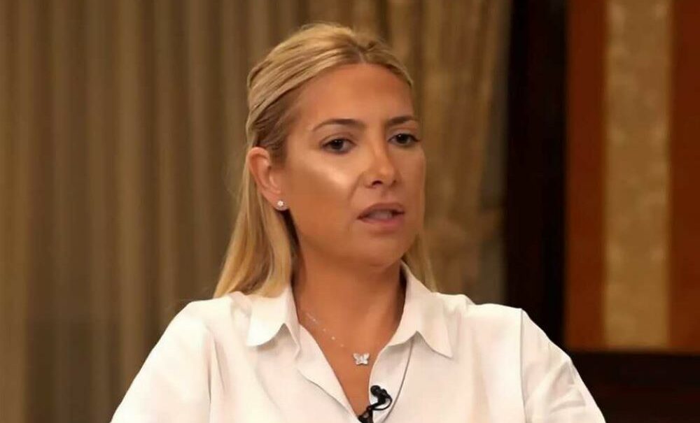 Las versiones en torno al teléfono de Fabiola Yañez Las versiones en torno al teléfono de Fabiola Yañez