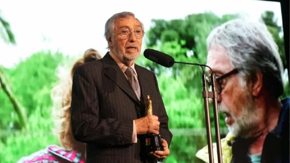 El feroz discurso de Luis Brandoni tras ganar el Martín Fierro Platino de Cine y Series 2024: «La gente no quiere más ladrones» El feroz discurso de Luis Brandoni tras ganar el Martín Fierro Platino de Cine y Series 2024: «La gente no quiere más ladrones»