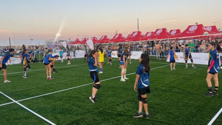 Deporte mostró sus actividades en el inicio de la Fiesta Nacional del Sol Deporte mostró sus actividades en el inicio de la Fiesta Nacional del Sol