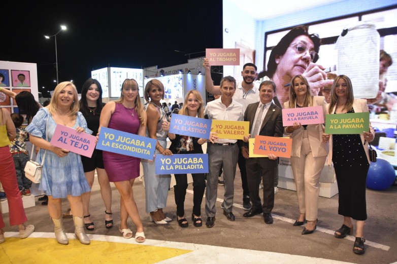 Familia y Desarrollo Humano: diversión y conciencia en la primera noche de la FNS Familia y Desarrollo Humano: diversión y conciencia en la primera noche de la FNS