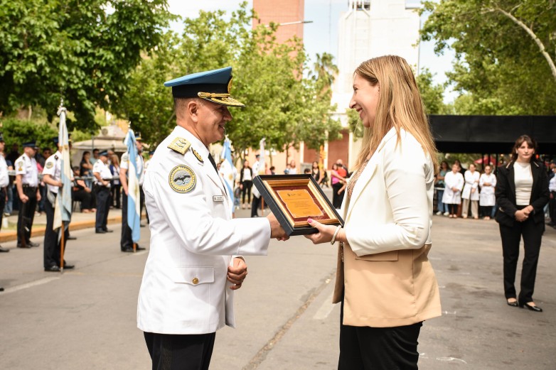 Gobierno distinguió a la Policía Federal por los 203 años de su creación Gobierno distinguió a la Policía Federal por los 203 años de su creación
