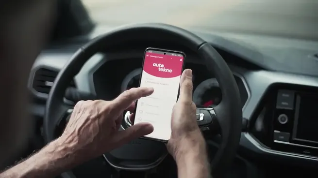 Crean una aplicación que permite contactar a un experto si se rompe el auto en la calle Crean una aplicación que permite contactar a un experto si se rompe el auto en la calle