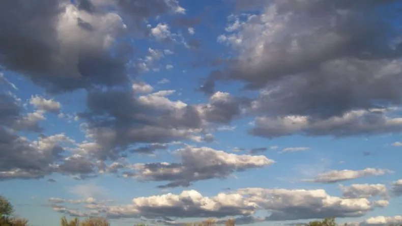 El martes baja un poco la temperatura, en la previa de una semana calurosa El martes baja un poco la temperatura, en la previa de una semana calurosa