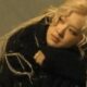 Rosé se adentra en lo más profundo y sincero en «Number One Girl», con un video dirigido por ella misma