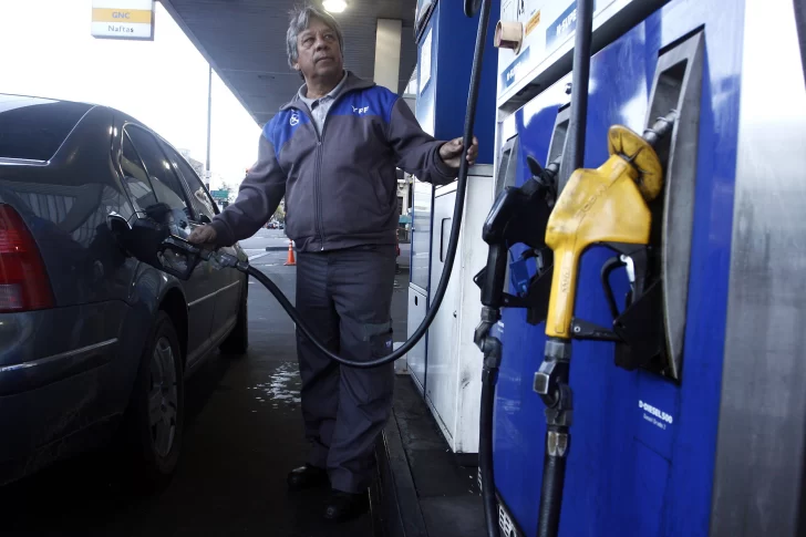 Dueños de estaciones de servicio sanjuaninas se mostraron a favor del autodespacho de combustible: “Resultará de mucha utilidad en feriados y turnos nocturnos” Dueños de estaciones de servicio sanjuaninas se mostraron a favor del autodespacho de combustible: “Resultará de mucha utilidad en feriados y turnos nocturnos”