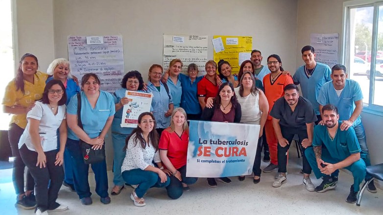 Capacitaron sobre tuberculosis al personal de los distintos centros de salud Capacitaron sobre tuberculosis al personal de los distintos centros de salud