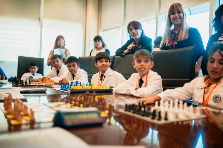 Educación destacó a los alumnos que aprendieron a jugar ajedrez en las escuelas Educación destacó a los alumnos que aprendieron a jugar ajedrez en las escuelas