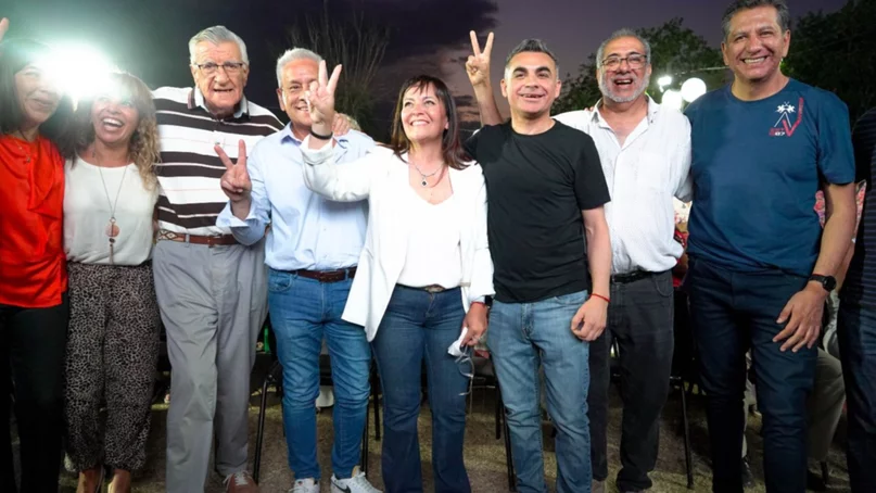 Junta de Chimbas: con Gioja y sin Uñac, Rodríguez asumió la presidencia Junta de Chimbas: con Gioja y sin Uñac, Rodríguez asumió la presidencia